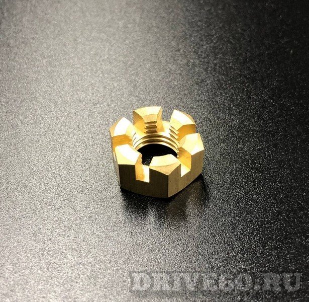 купить гайка гребного винта для tohatsu m9.9, m15, m18, m25, m30 в Пскове